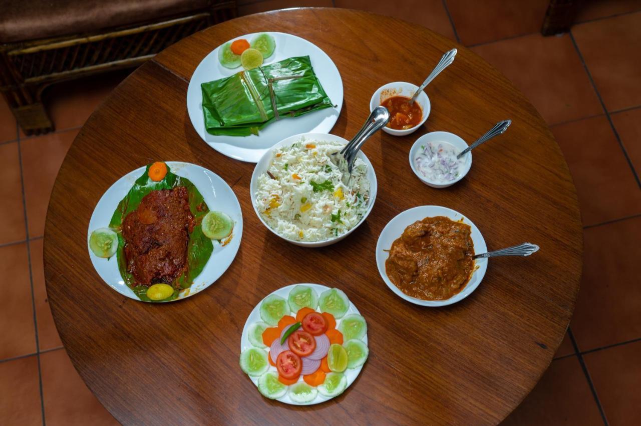 Babira Brookside Heritage Resort 쿠마라콤 외부 사진