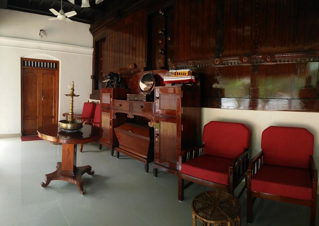 Babira Brookside Heritage Resort 쿠마라콤 외부 사진